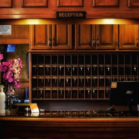 Hotel Ambassador Кито Экстерьер фото