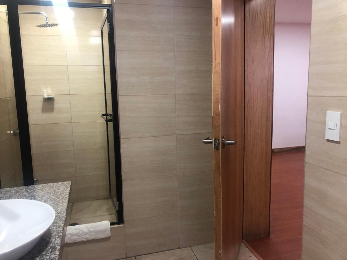 Hotel Ambassador Кито Экстерьер фото