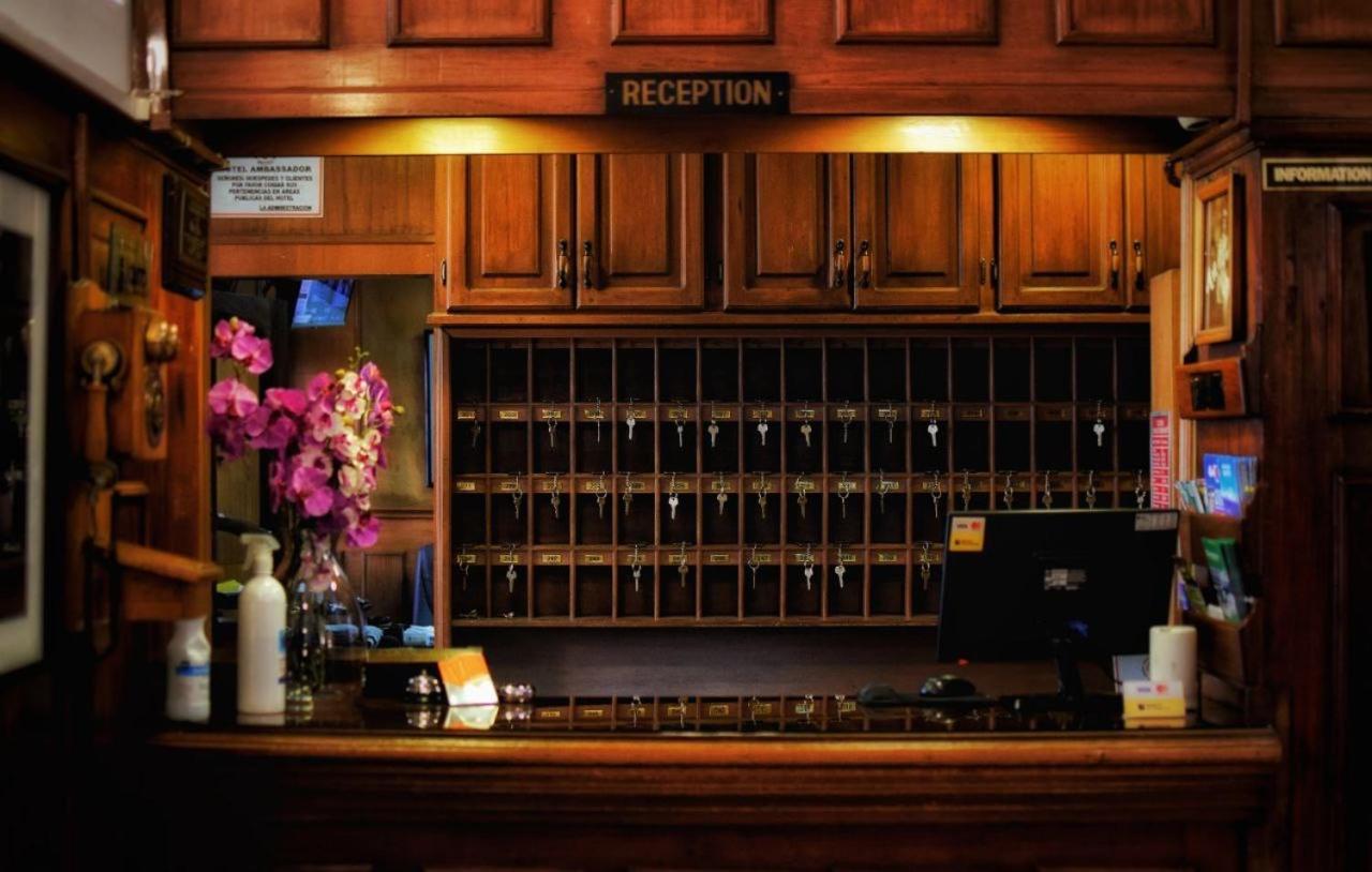 Hotel Ambassador Кито Экстерьер фото