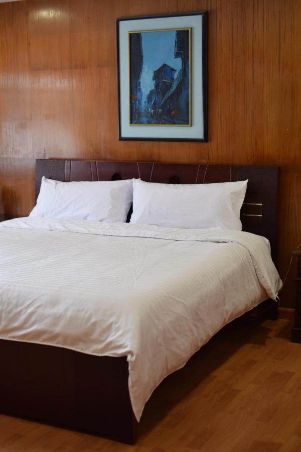 Hotel Ambassador Кито Экстерьер фото